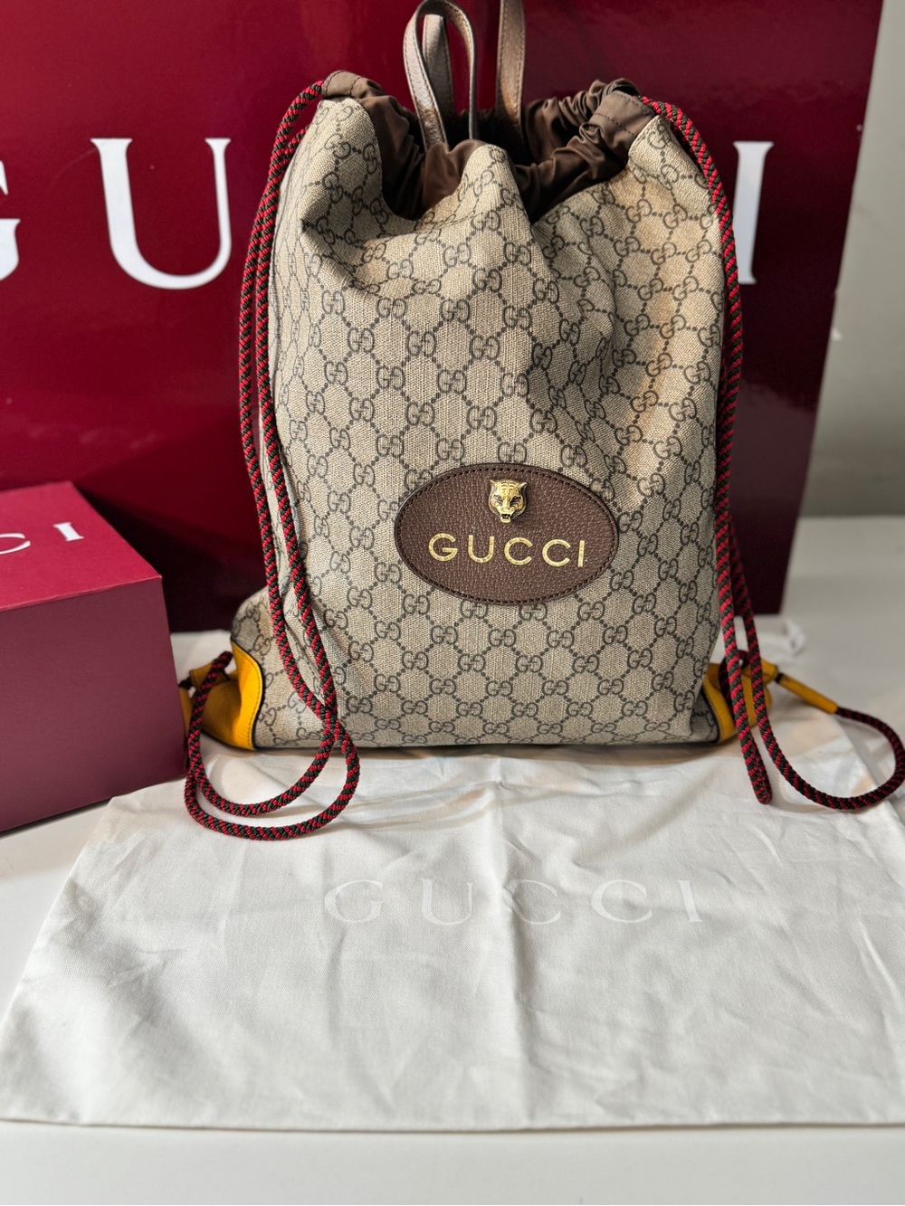 GUCCI AUTHENTIC GG Supreme Drawstring Backpack model # 473872, serial # 527066